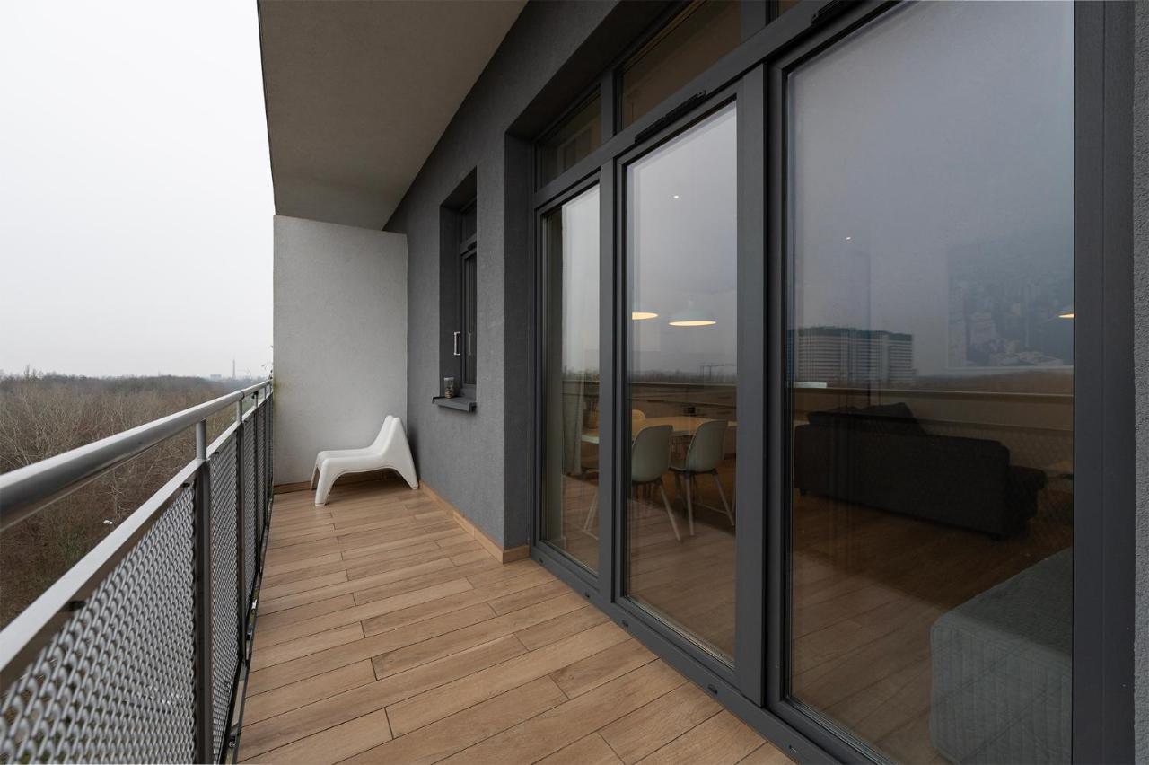 Penthouse With A View Of Lodz & Free Parking Apartment Exterior foto